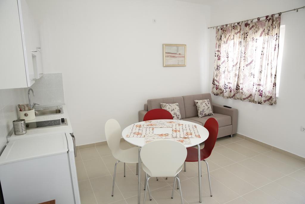 Apartment Udovicic Vodice Habitación foto
