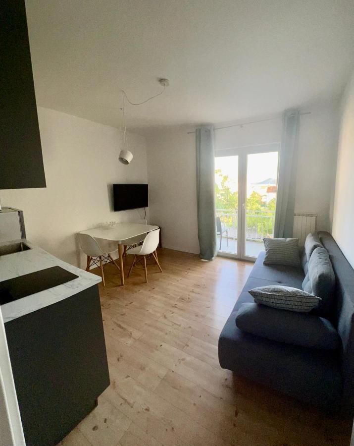 Apartment Udovicic Vodice Exterior foto